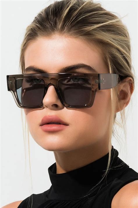 sunglasses trendy 2024